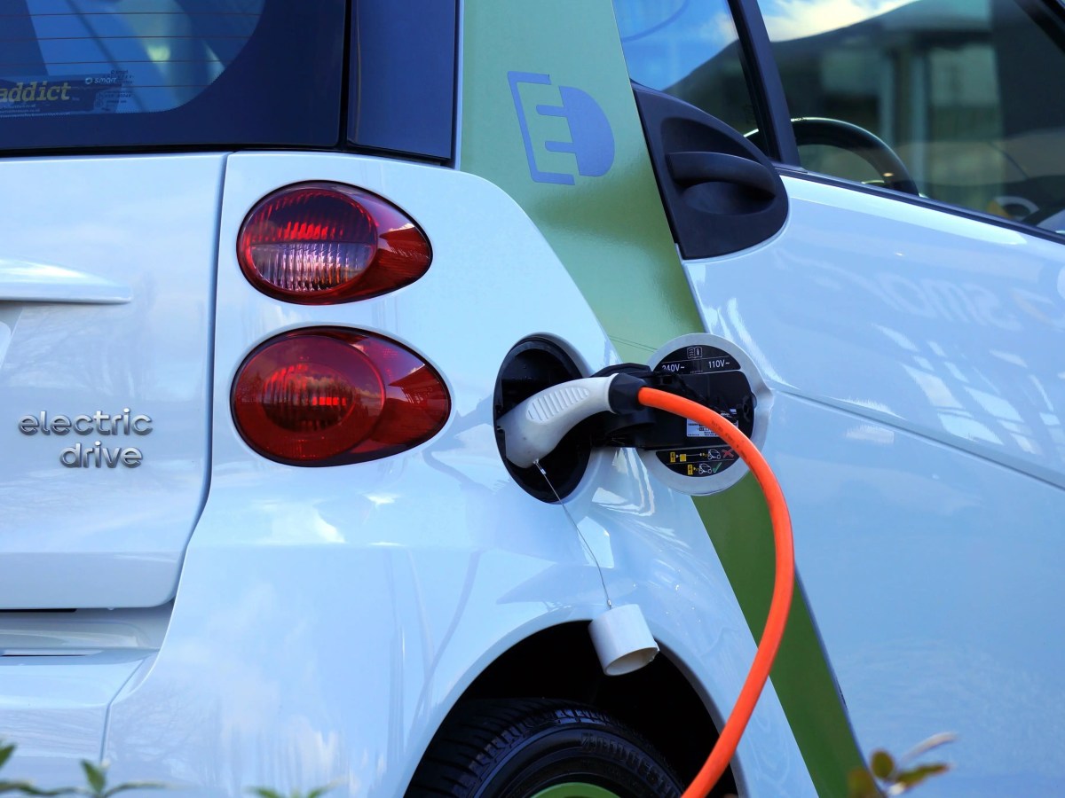 To Get to All-Electric Vehicles by 2050, the US Needs to Double its Electricity&nbsp;Supply